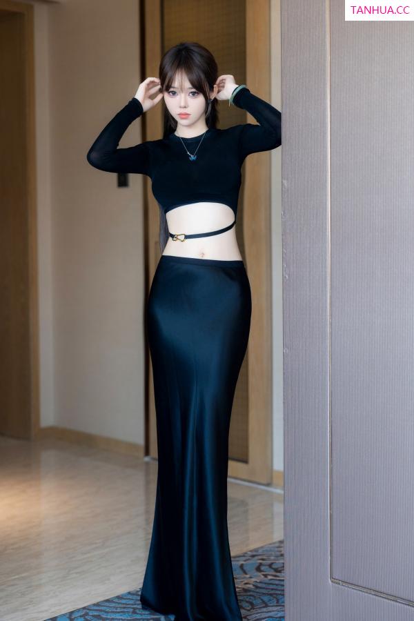 周妍希 奶瓶土肥圆 [XiuRen]高清写真图 2024.06.06 No.8661 奶瓶. 美腿性感第7张图片